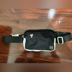 Steve Madden Black and White Belt Bag